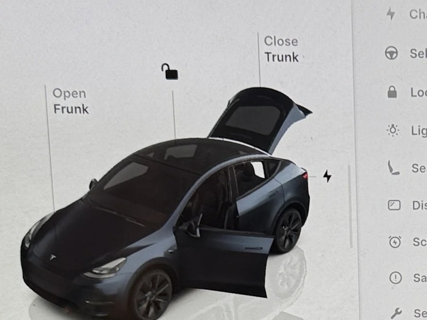 Thumbnail: 2024 Tesla Model Y - 3