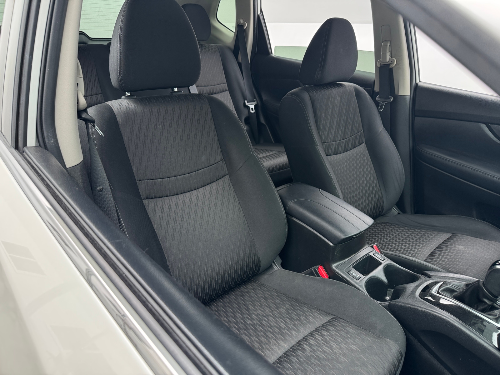 Thumbnail: 2018 Nissan Rogue - 2