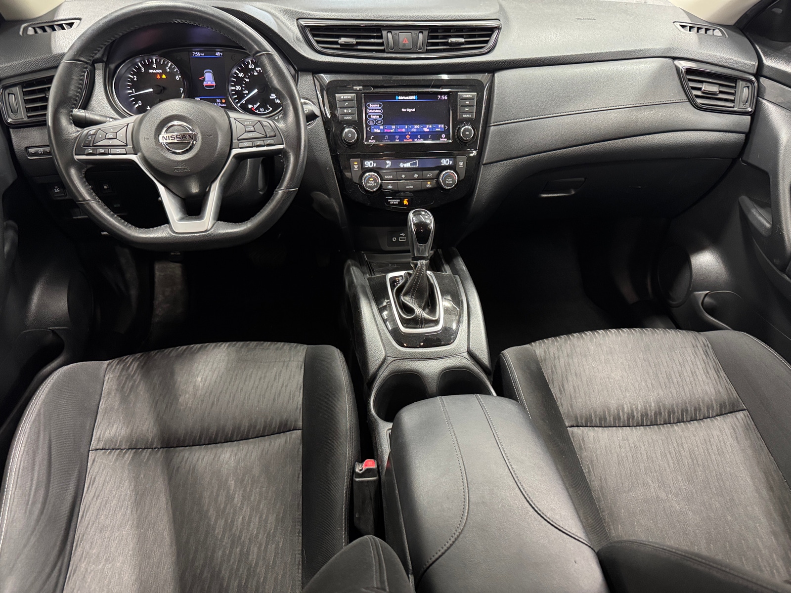 Thumbnail: 2018 Nissan Rogue - 3