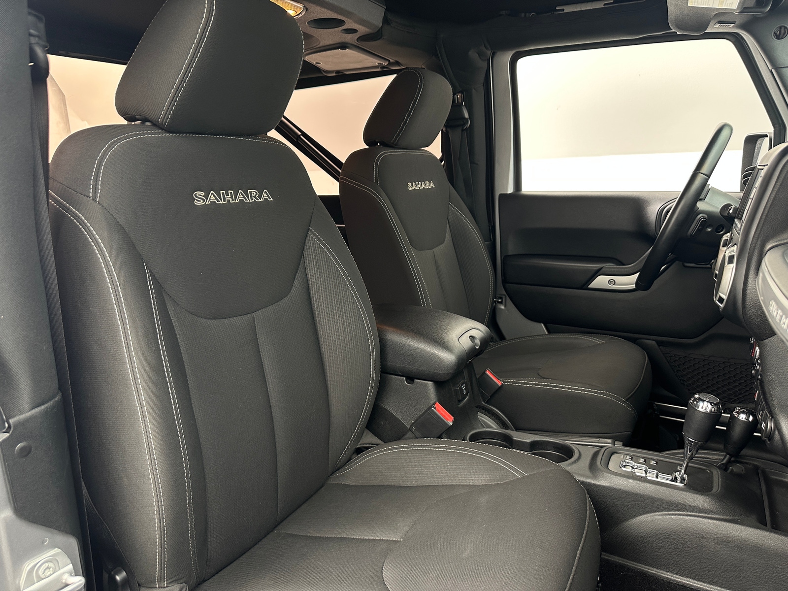 Thumbnail: 2017 Jeep Wrangler - 2