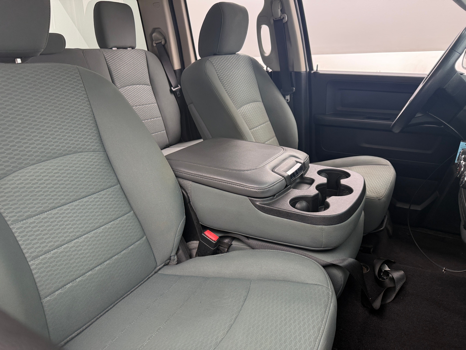 Thumbnail: 2019 RAM 1500 Classic - 2