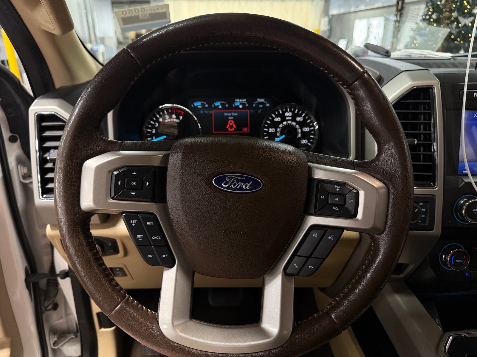 Thumbnail: 2020 Ford Econoline - 4