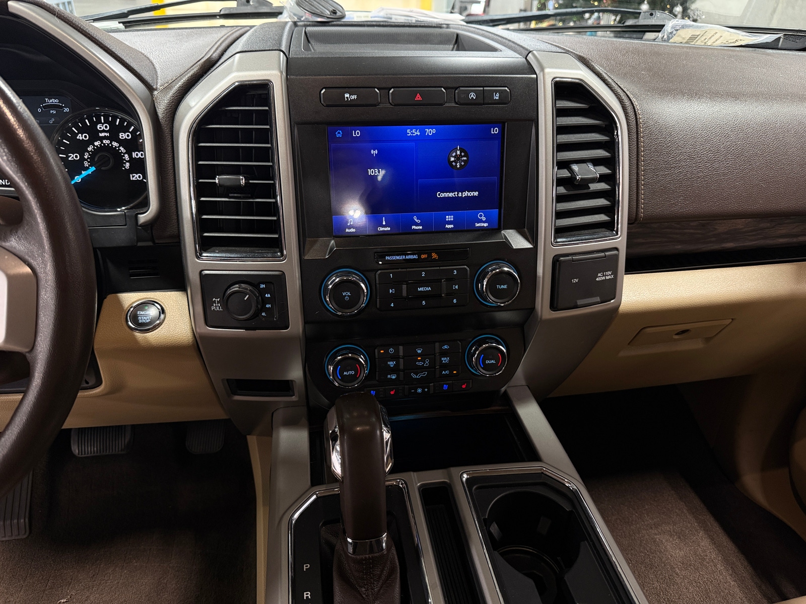 Thumbnail: 2020 Ford Econoline - 3