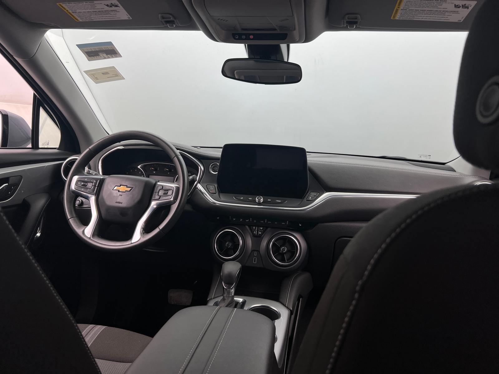 Thumbnail: 2025 Chevrolet Blazer - 3