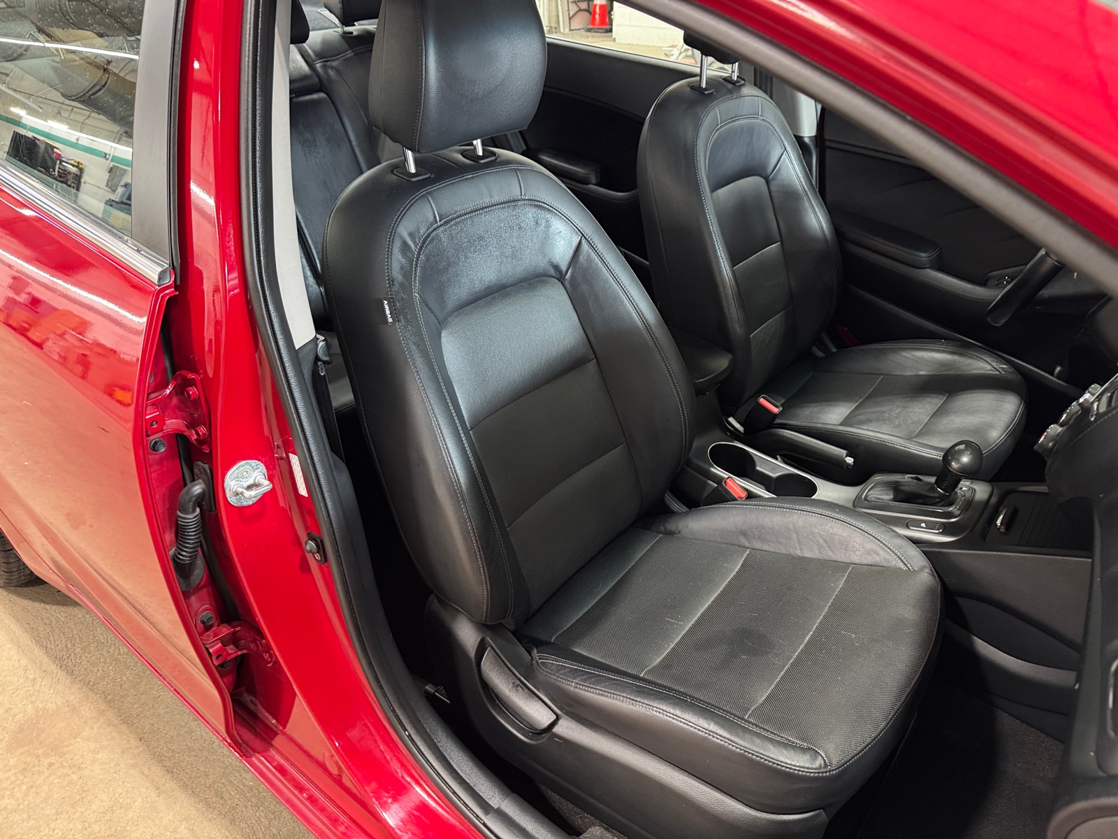 Thumbnail: 2016 Kia Forte - 2