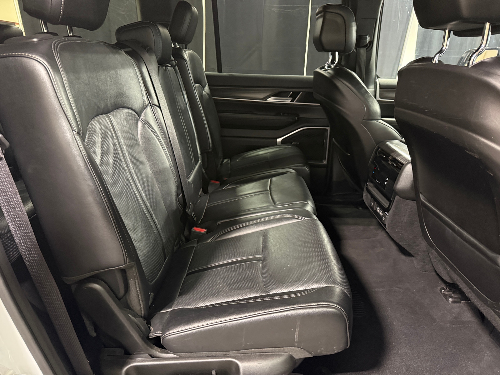 Thumbnail: 2024 Jeep Wagoneer - 5