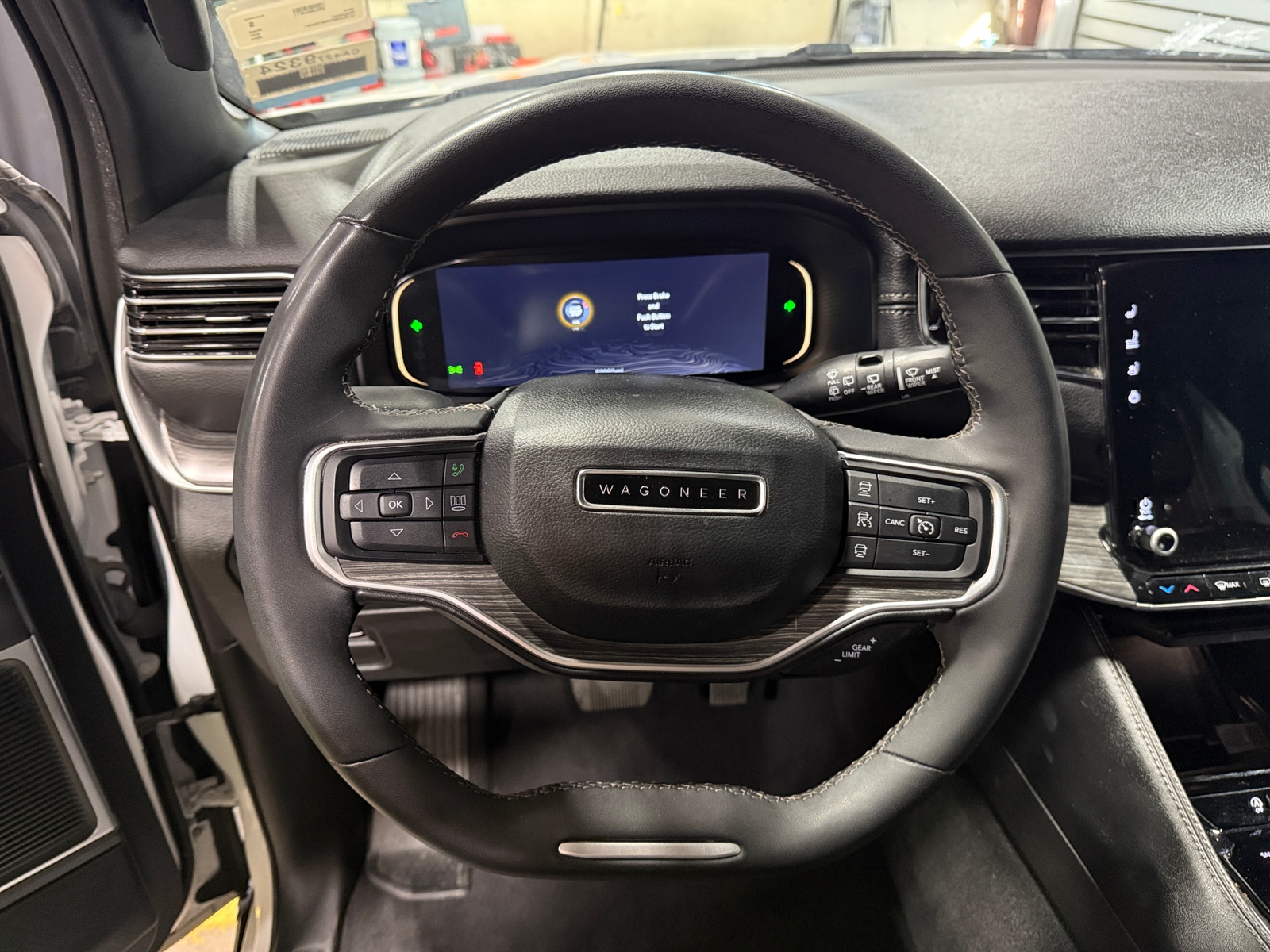 Thumbnail: 2024 Jeep Wagoneer - 4