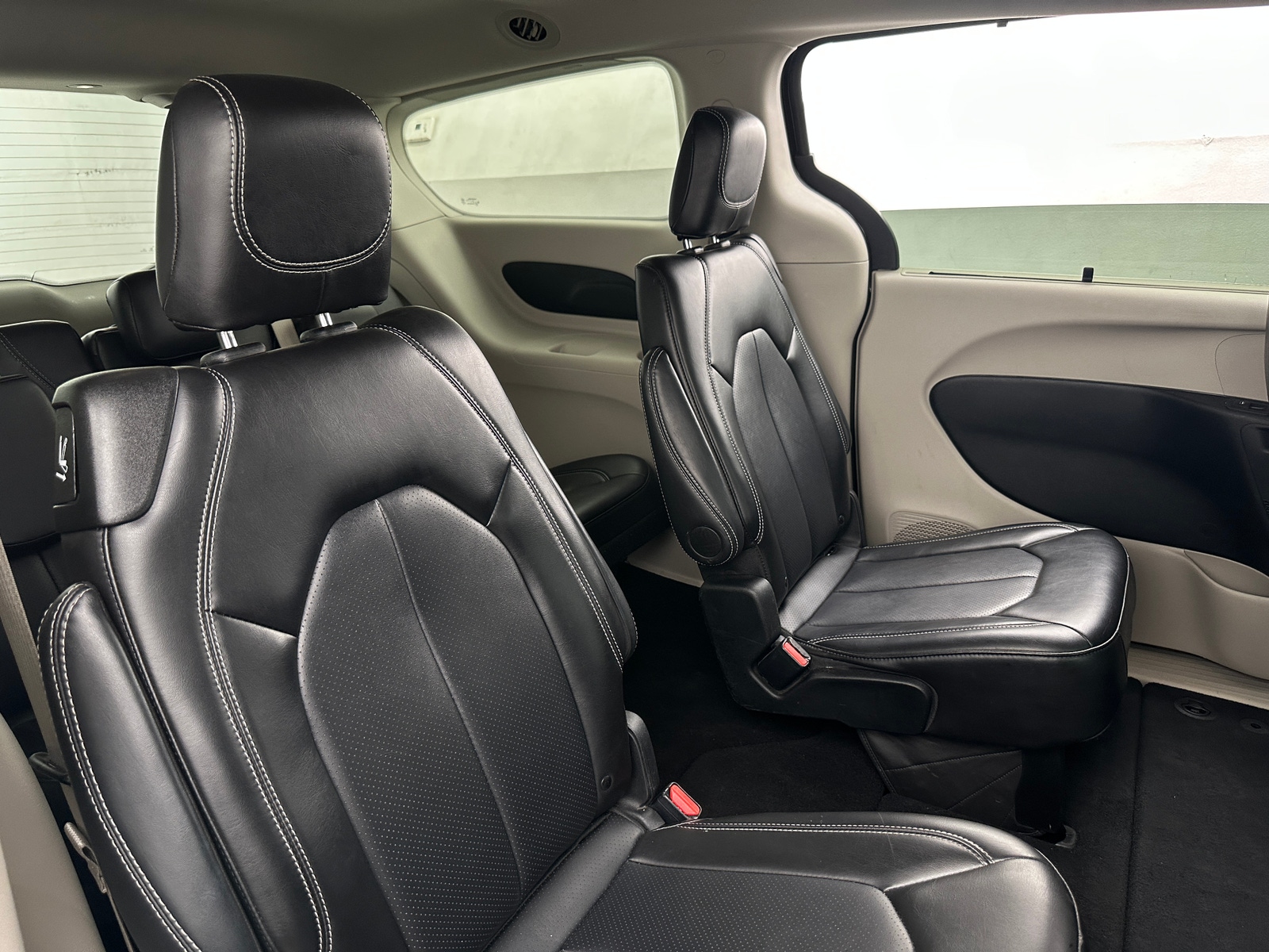 Thumbnail: 2024 Chrysler Pacifica - 5