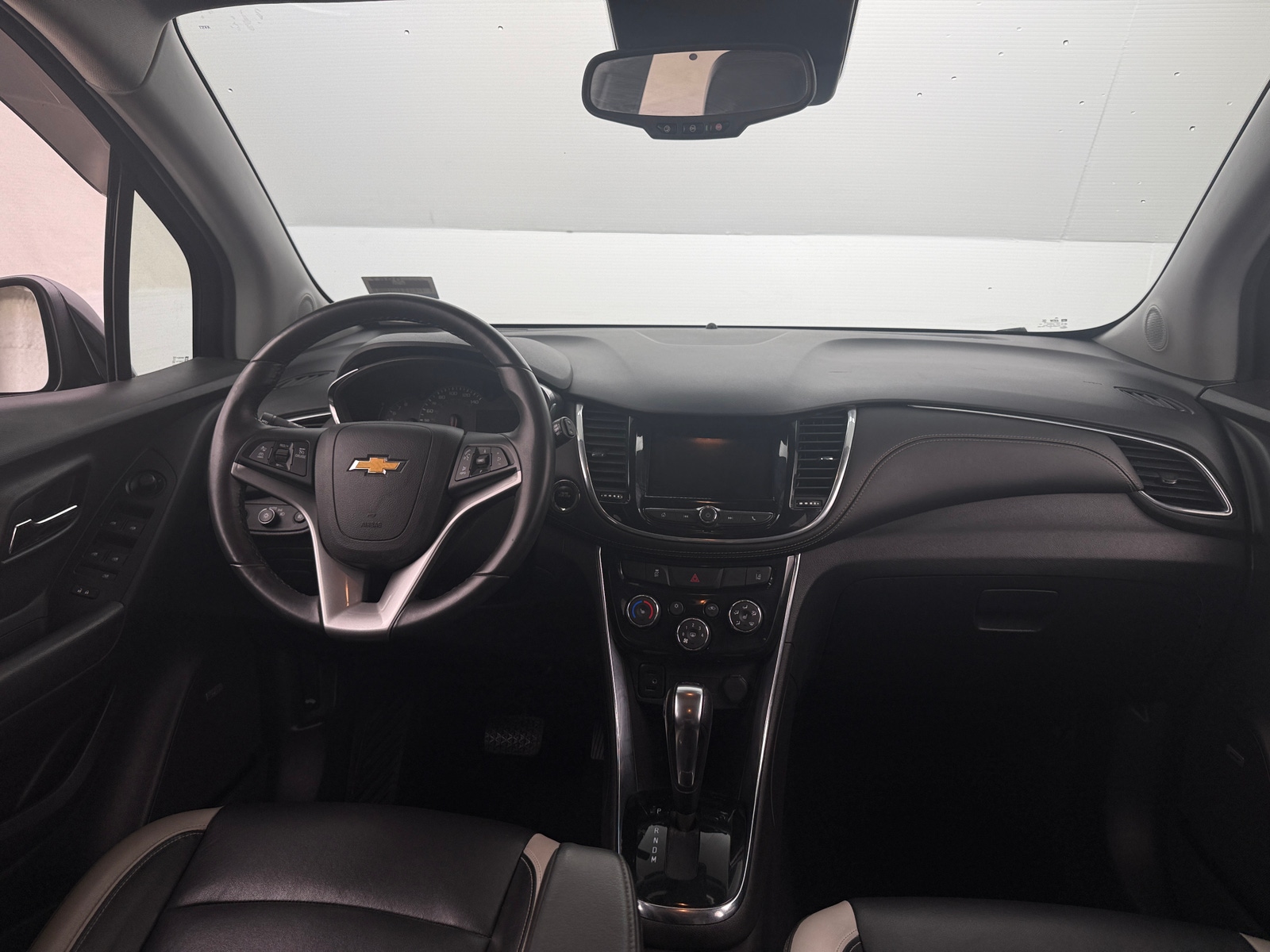 Thumbnail: 2018 Chevrolet Trax - 2