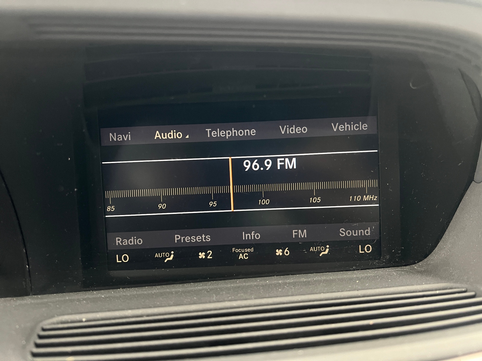 Thumbnail: 2013 Mercedes-Benz S-Class - 3