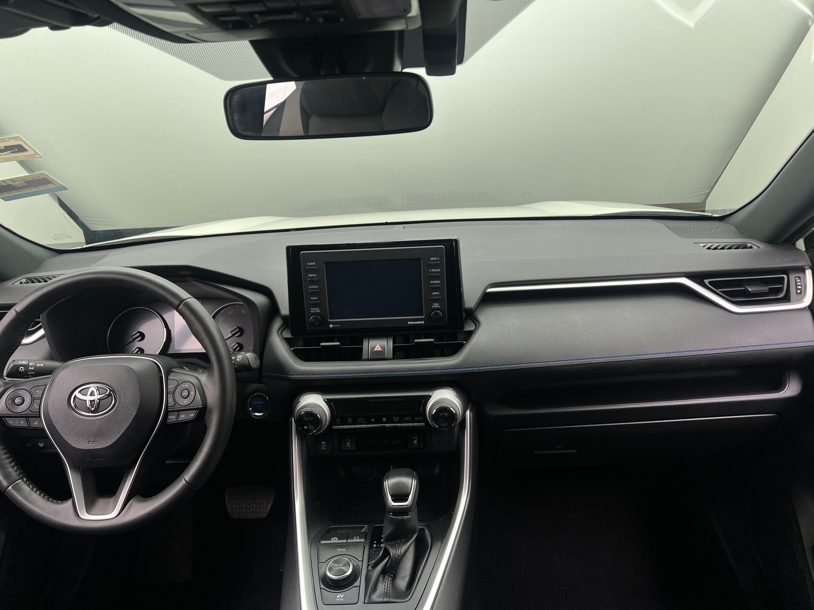 Thumbnail: 2022 Toyota RAV4 - 3