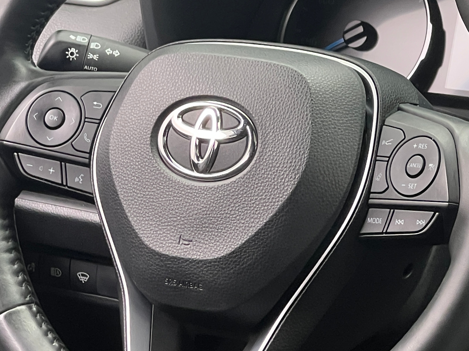 Thumbnail: 2022 Toyota RAV4 - 5