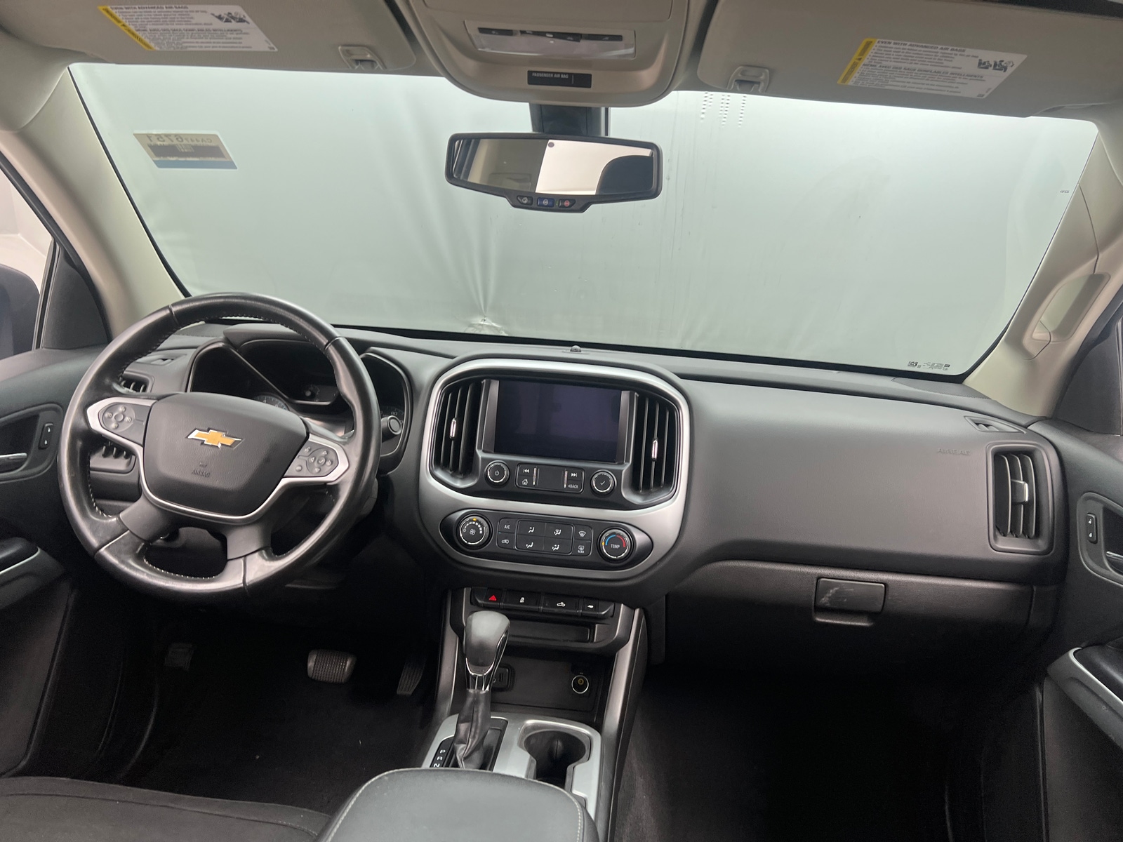 Thumbnail: 2022 Chevrolet Colorado - 3