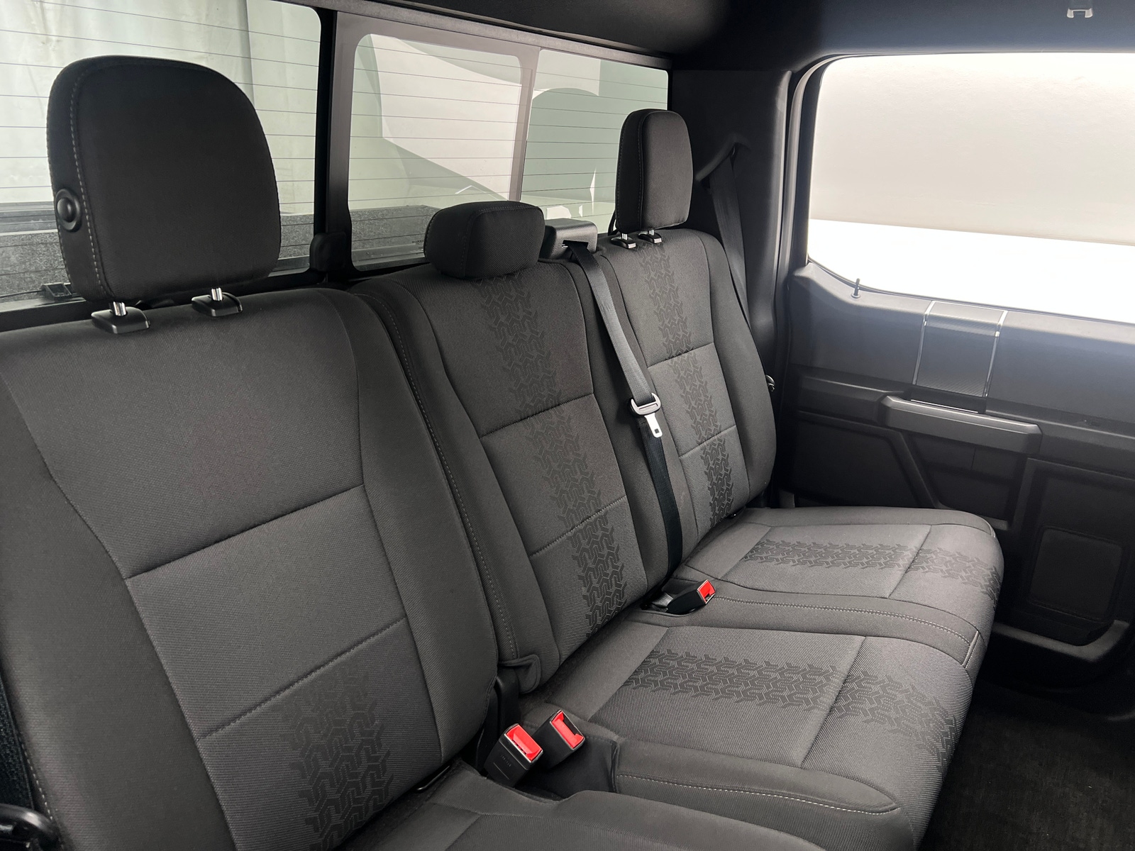 Thumbnail: 2018 Ford Econoline - 6