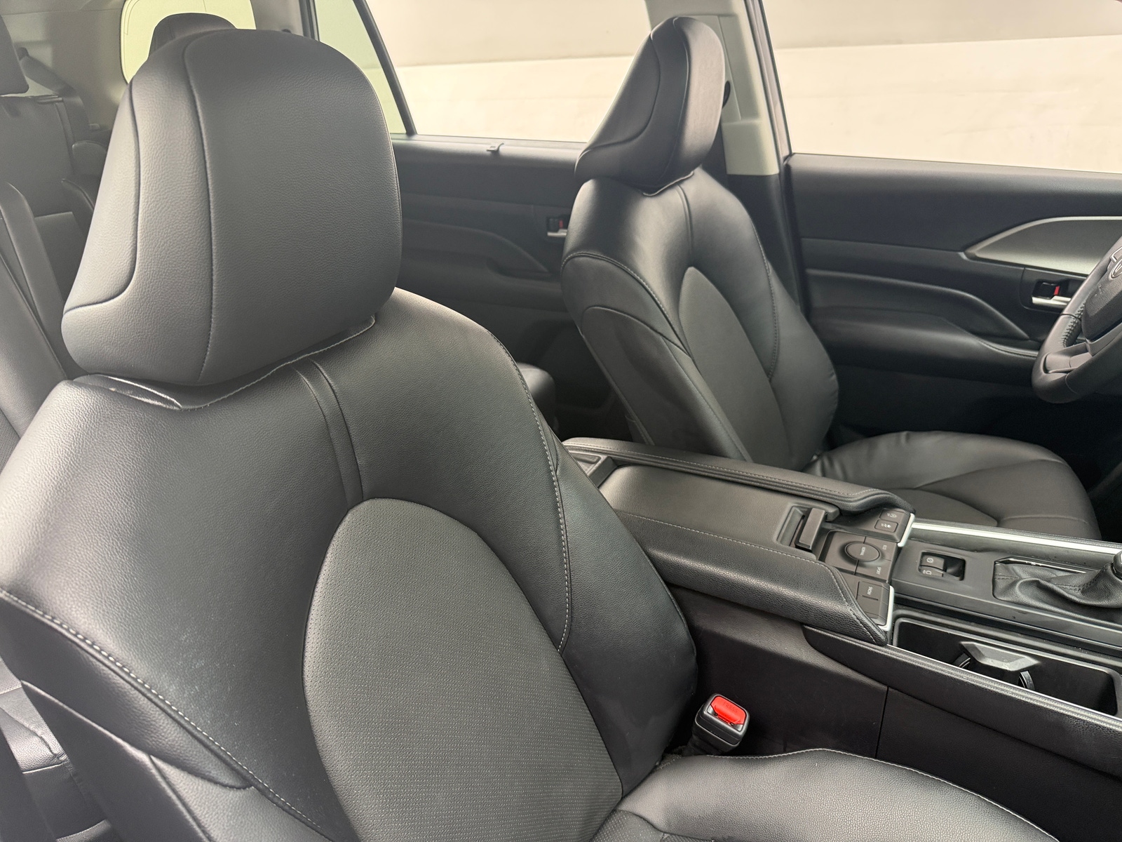 Thumbnail: 2025 Toyota Grand Highlander - 2