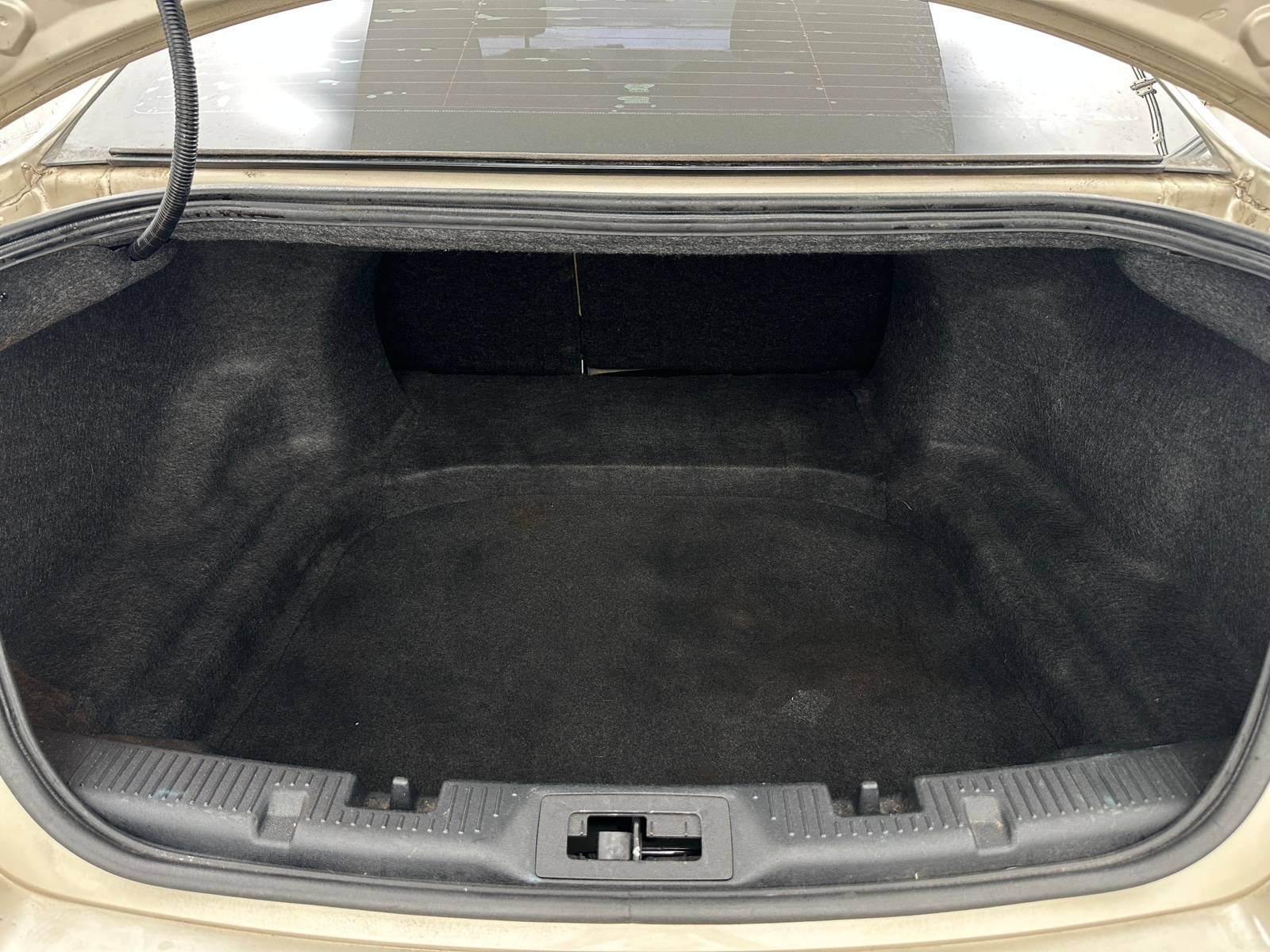 Thumbnail: 2018 Ford Taurus - 7