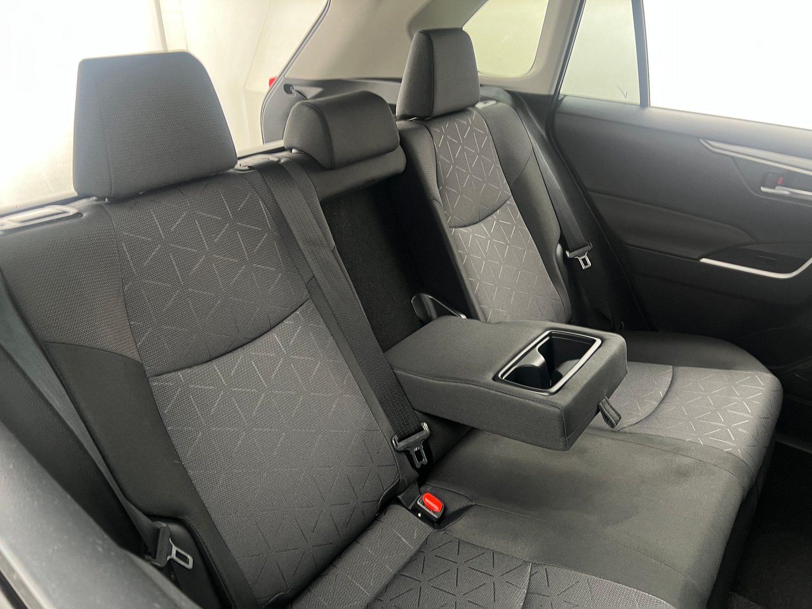 Thumbnail: 2025 Toyota RAV4 - 6