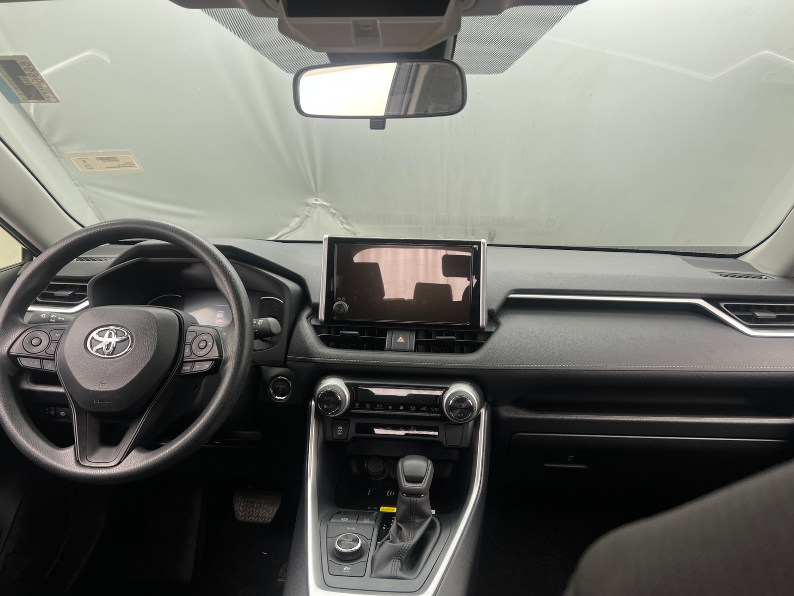 Thumbnail: 2025 Toyota RAV4 - 3