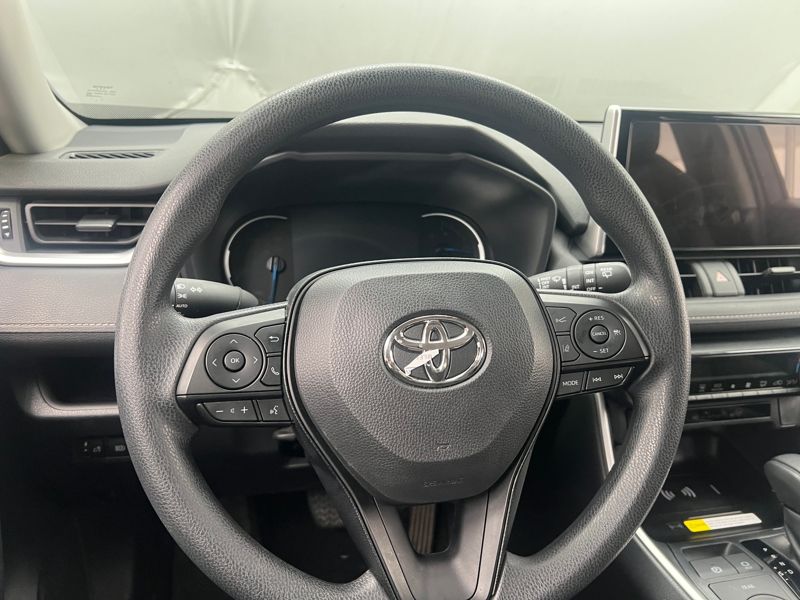 Thumbnail: 2025 Toyota RAV4 - 5