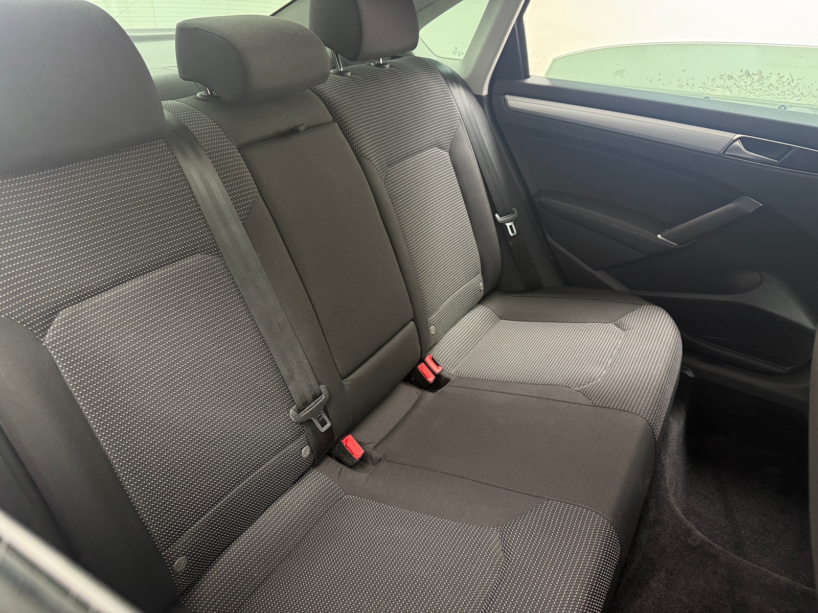 Thumbnail: 2018 Volkswagen Passat - 6