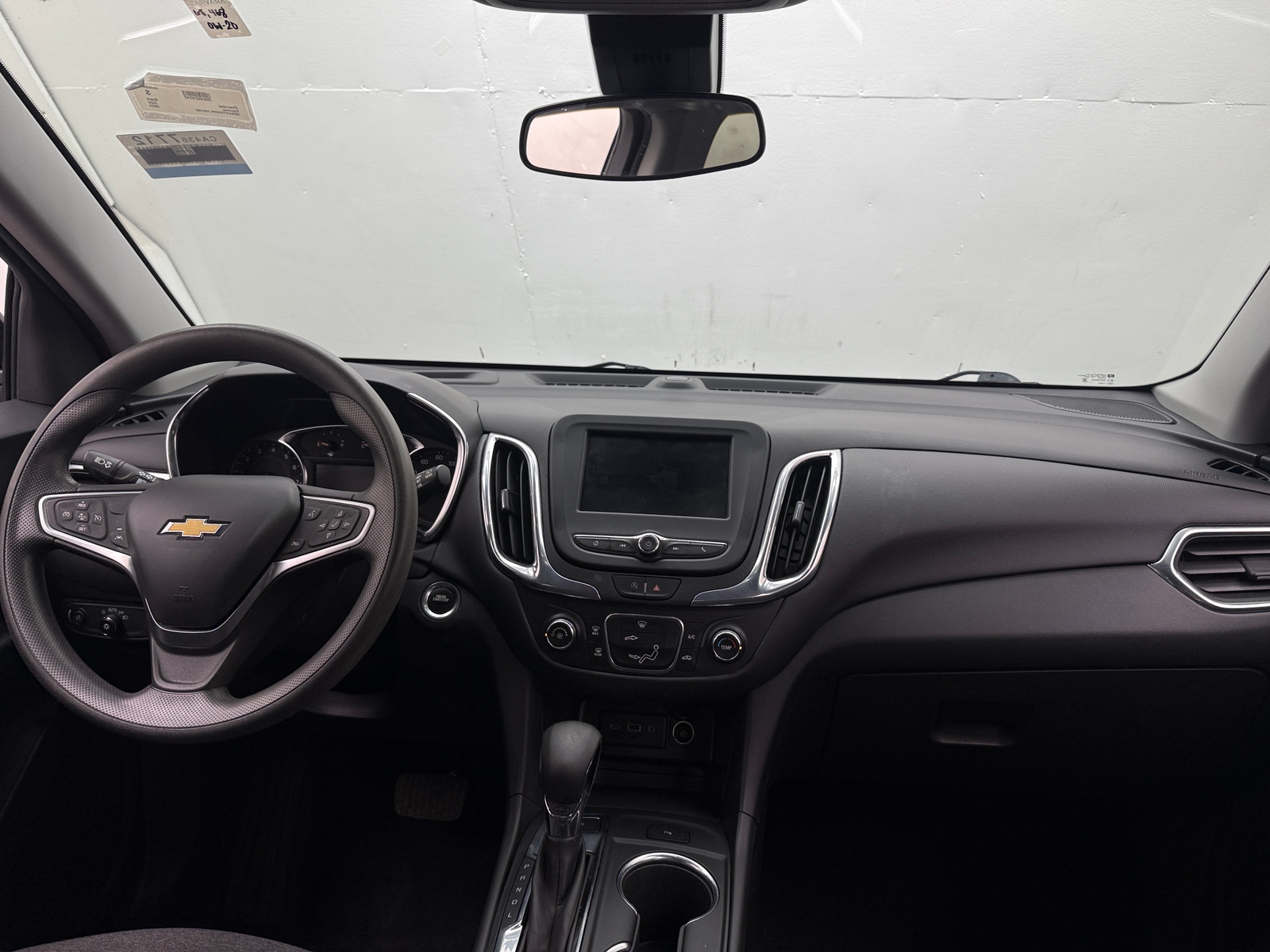 Thumbnail: 2023 Chevrolet Equinox - 3