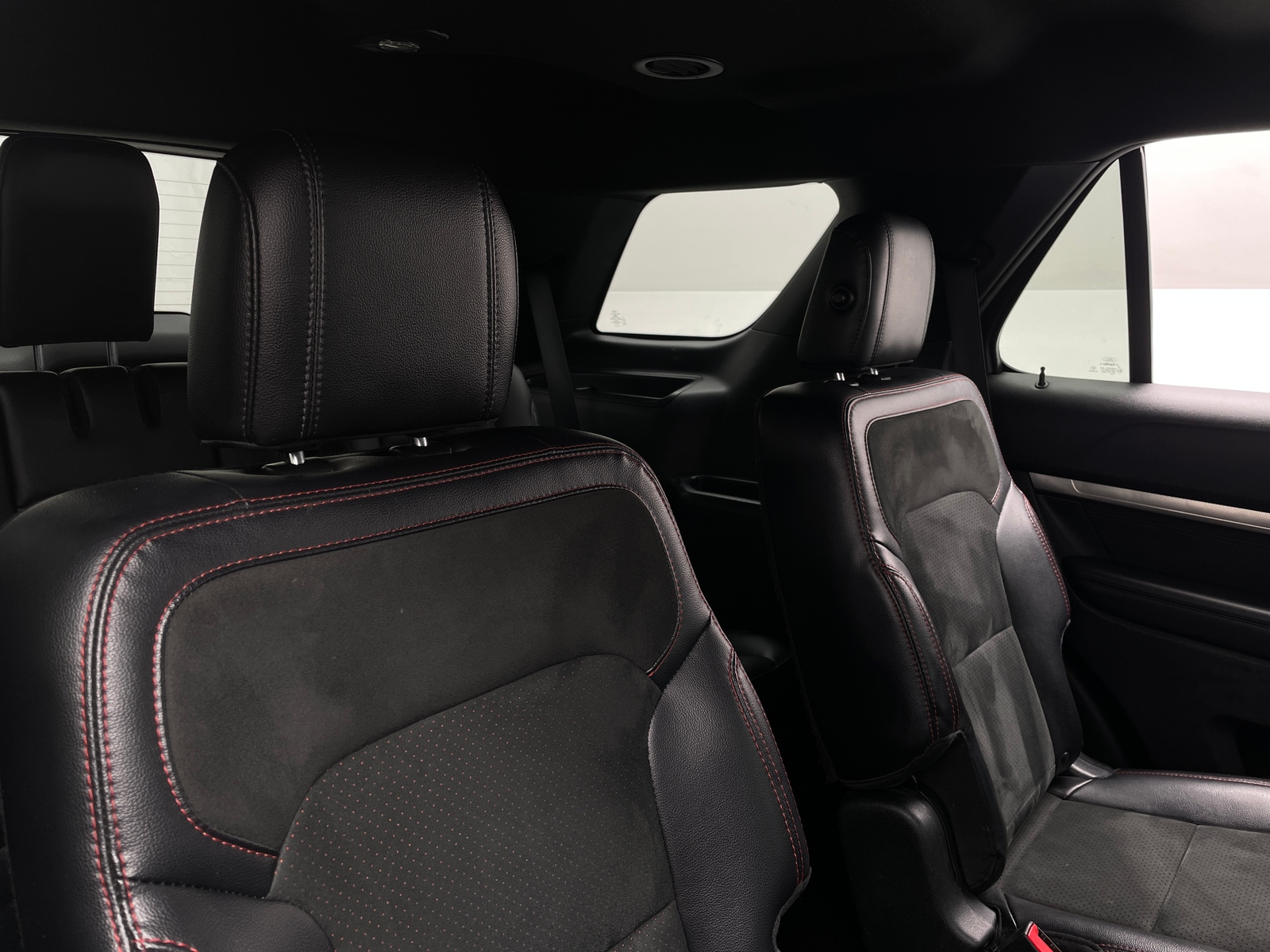 Thumbnail: 2019 Ford Explorer - 5