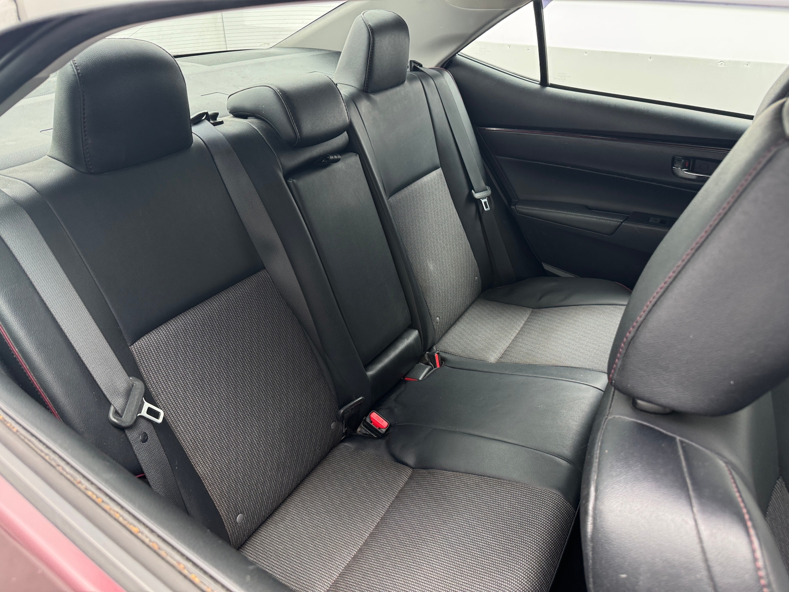 Thumbnail: 2017 Toyota Corolla - 6