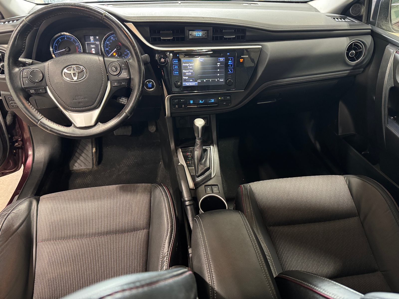 Thumbnail: 2017 Toyota Corolla - 3