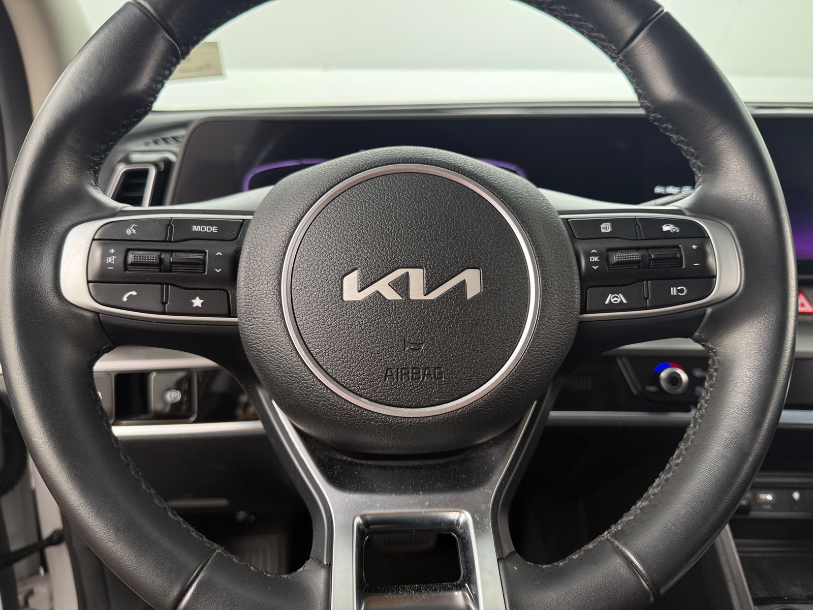 Thumbnail: 2023 Kia Sportage - 4