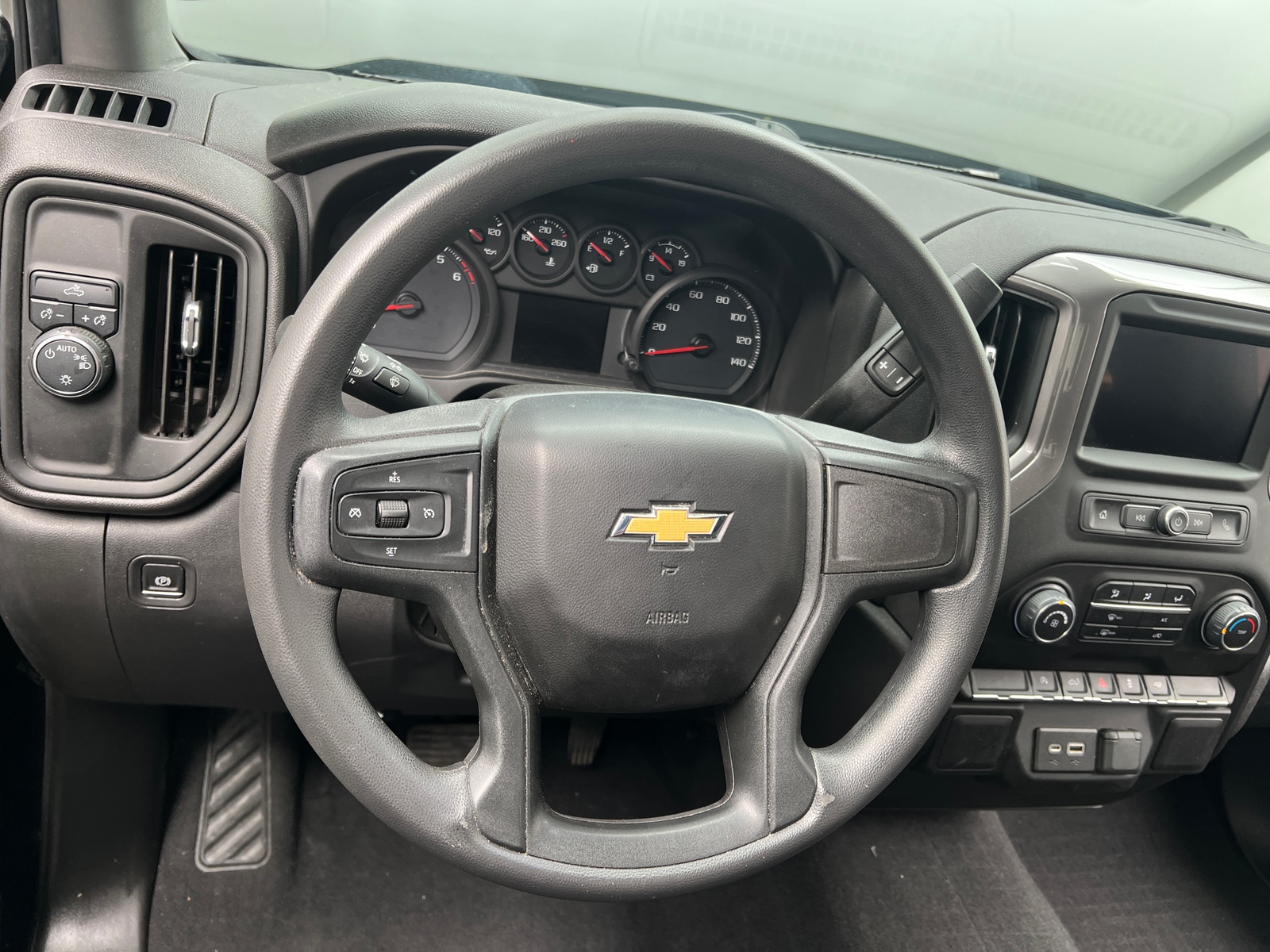 Thumbnail: 2022 Chevrolet Silverado 1500 - 5