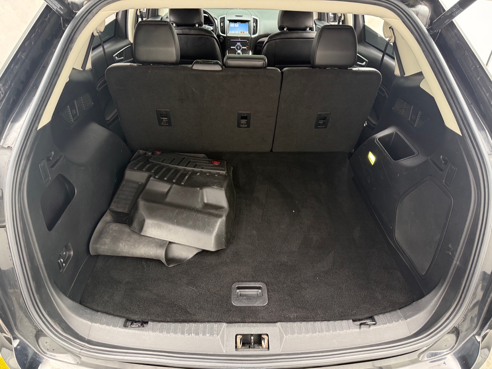 Thumbnail: 2016 Ford Edge - 6