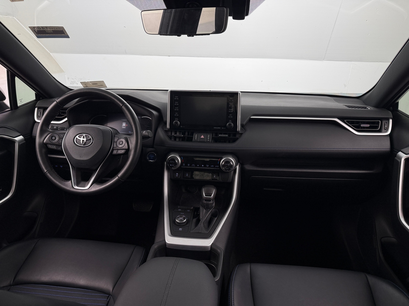 Thumbnail: 2020 Toyota RAV4 - 2