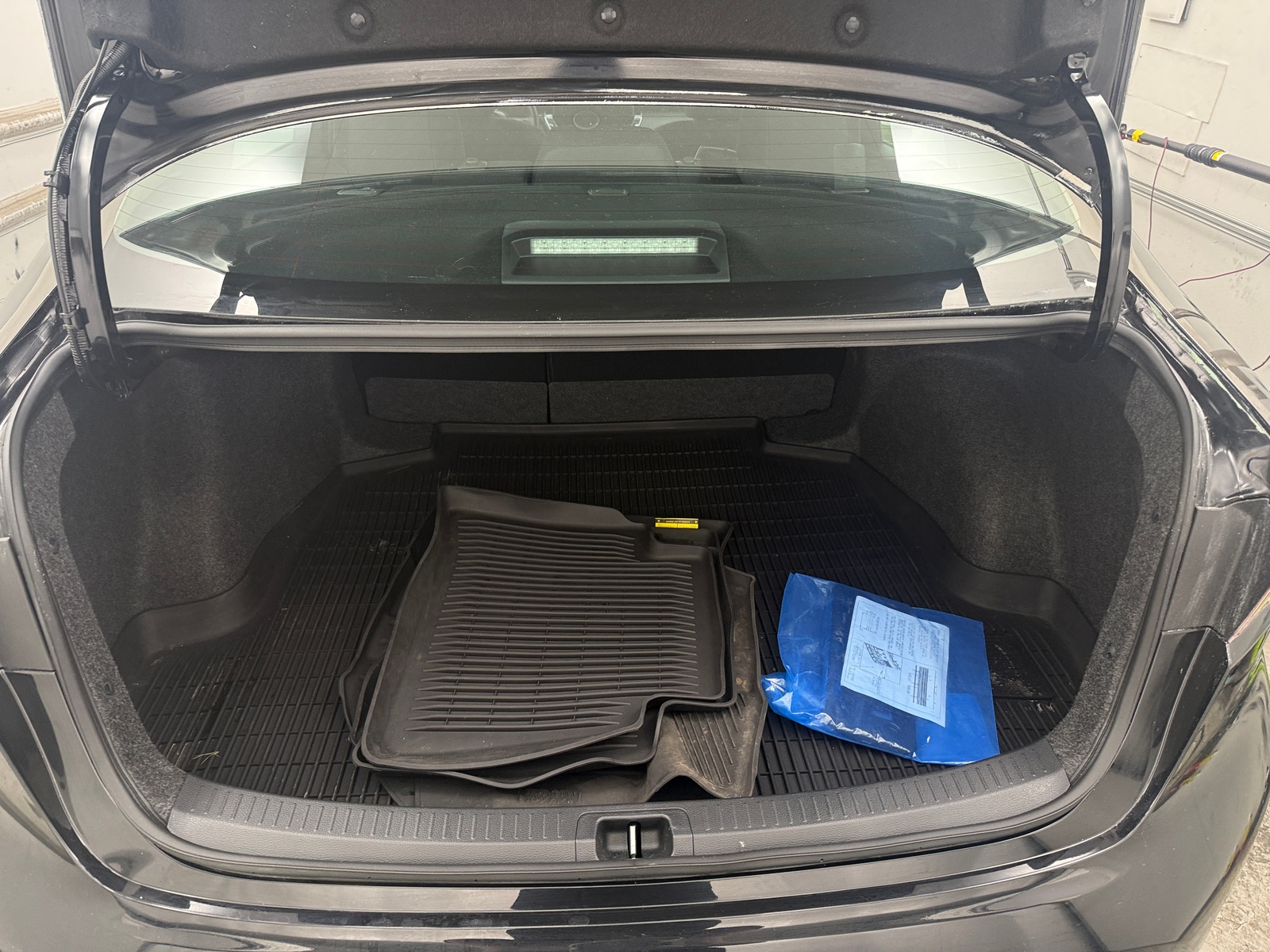 Thumbnail: 2025 Toyota Corolla - 7