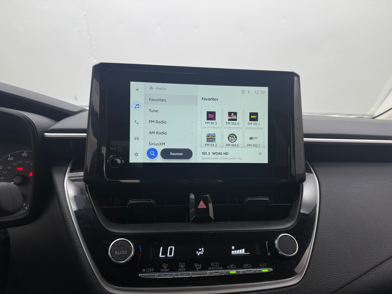 Thumbnail: 2025 Toyota Corolla - 4