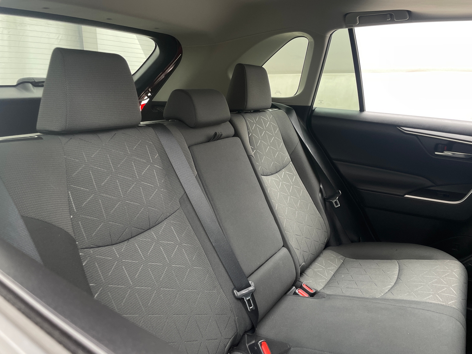 Thumbnail: 2021 Toyota RAV4 - 6