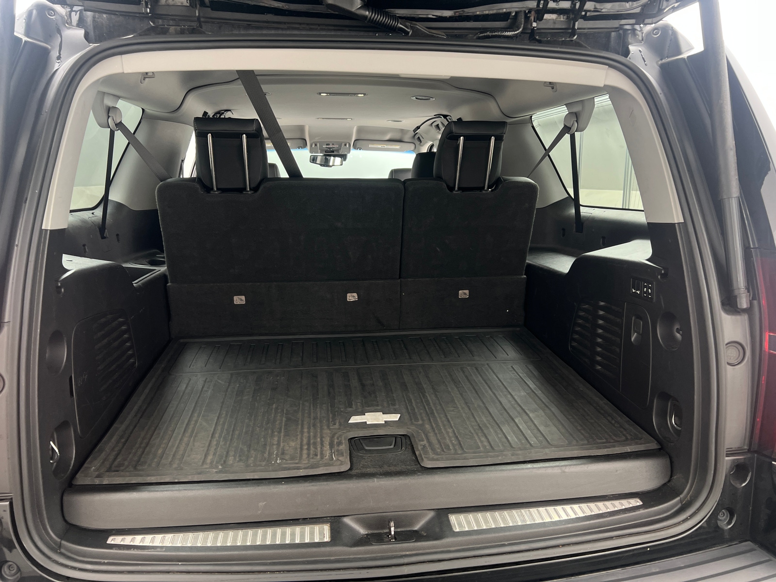 Thumbnail: 2020 Chevrolet Suburban - 6