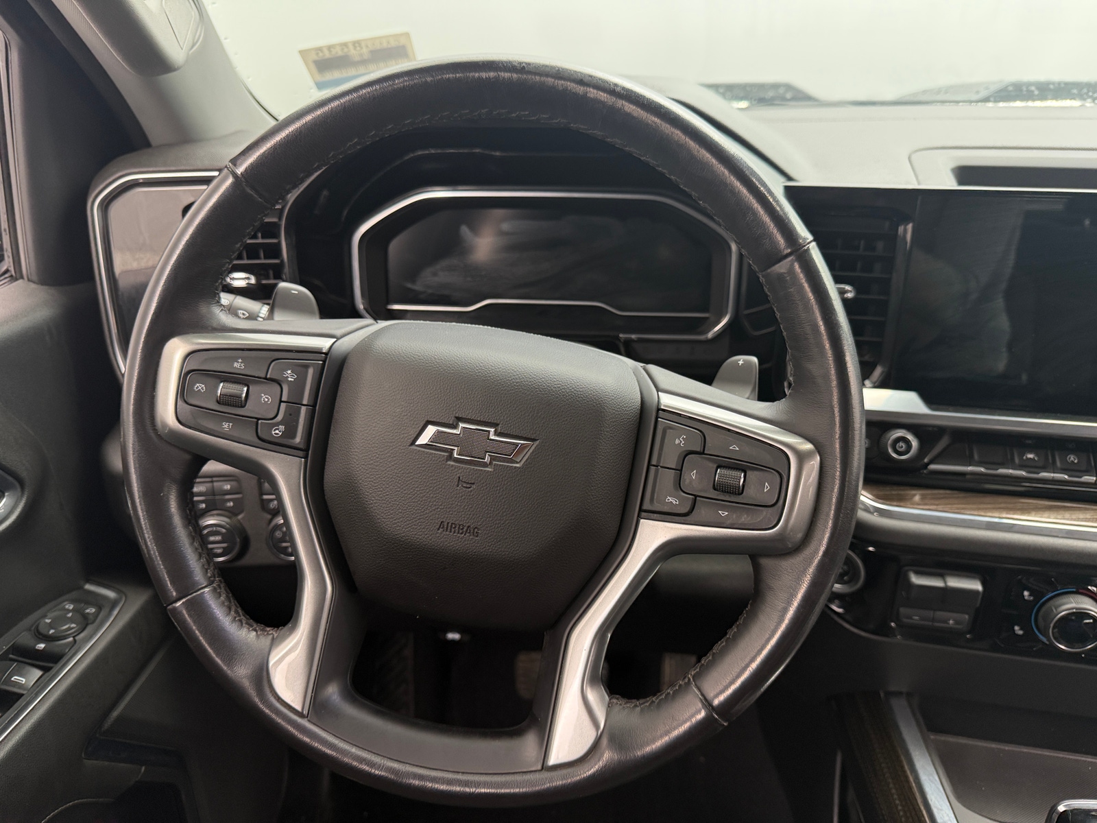 Thumbnail: 2022 Chevrolet Silverado 1500 - 5