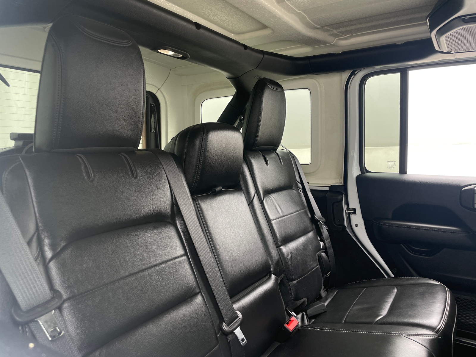 Thumbnail: 2019 Jeep Wrangler - 5