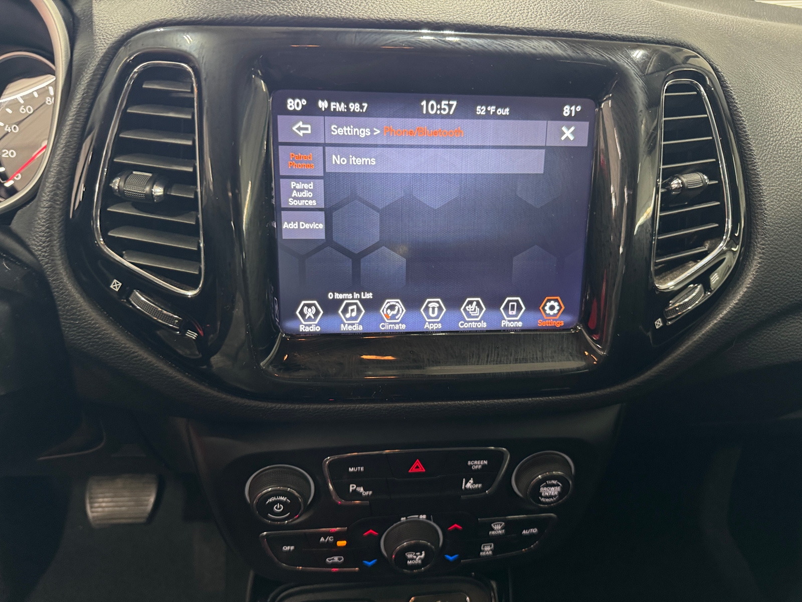 Thumbnail: 2021 Jeep Compass - 3