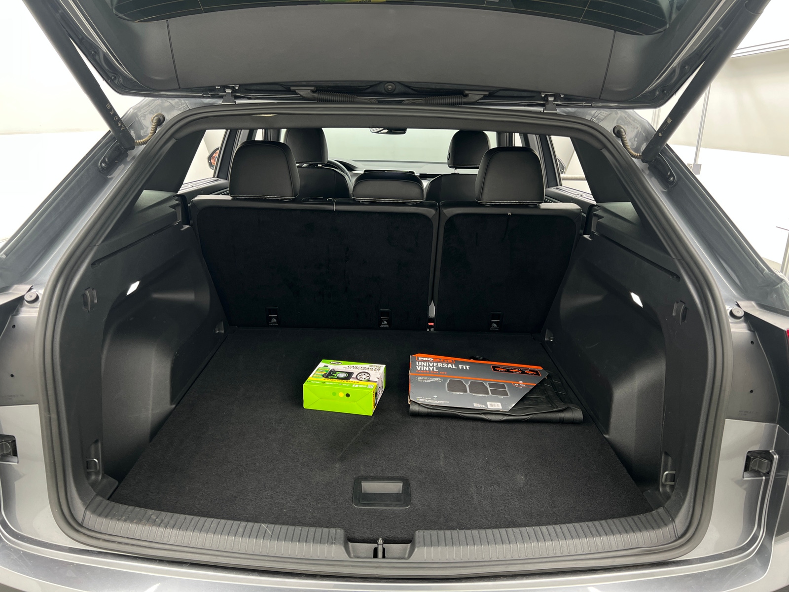 Thumbnail: 2025 Volkswagen Atlas - 6