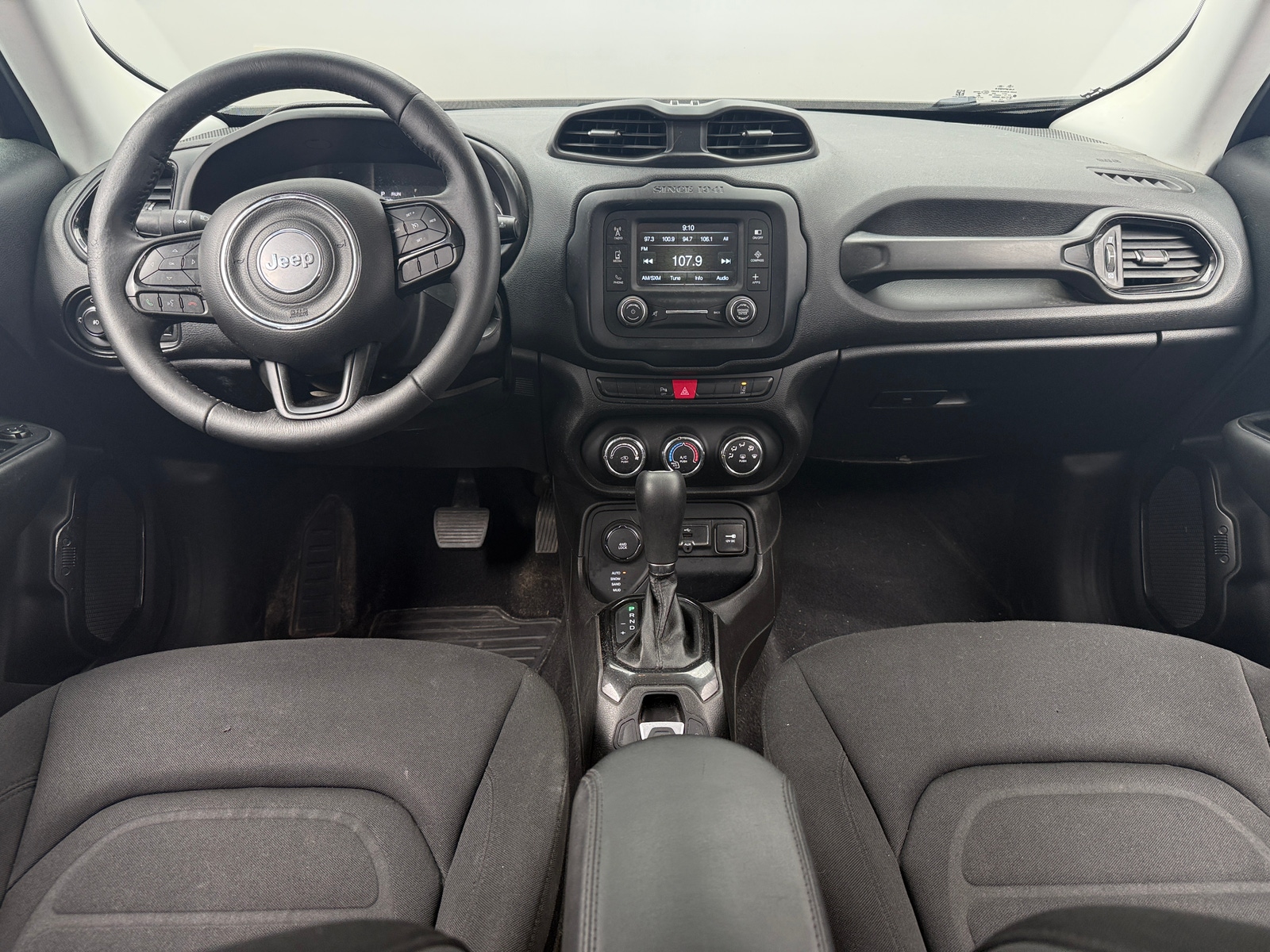 Thumbnail: 2017 Jeep Renegade - 3