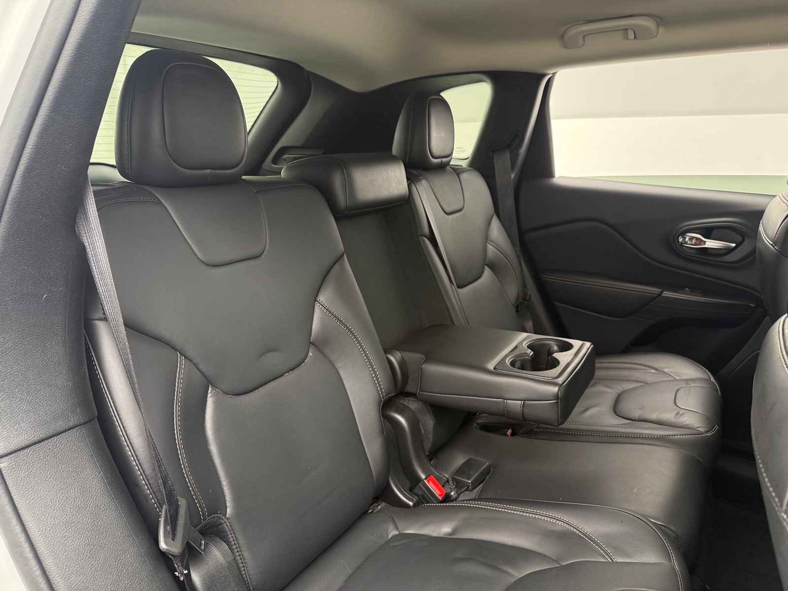 Thumbnail: 2016 Jeep Cherokee - 5