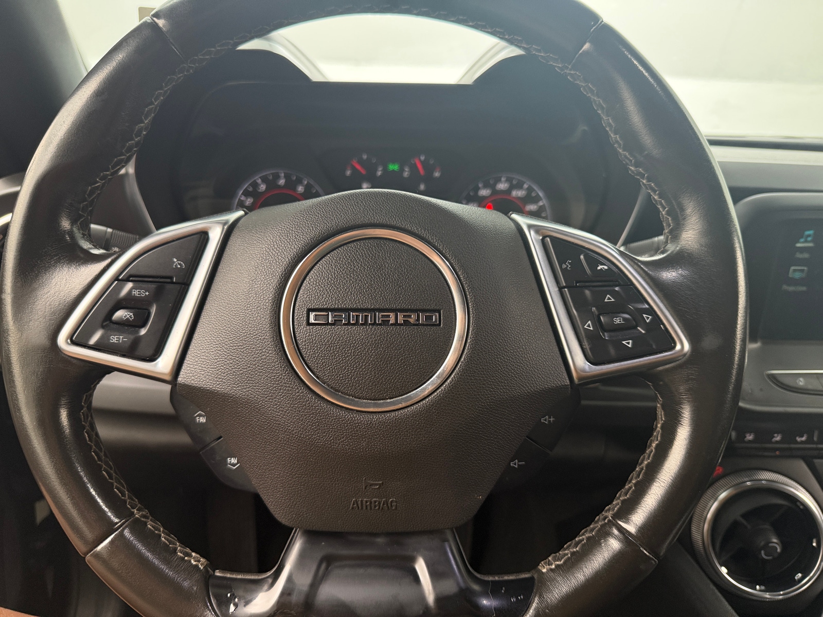 Thumbnail: 2018 Chevrolet Camaro - 4