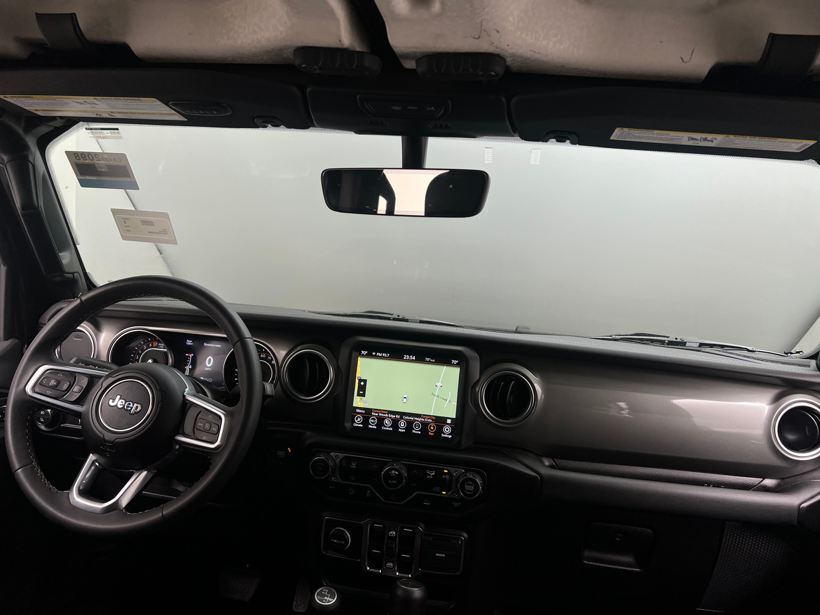 Thumbnail: 2023 Jeep Gladiator - 3