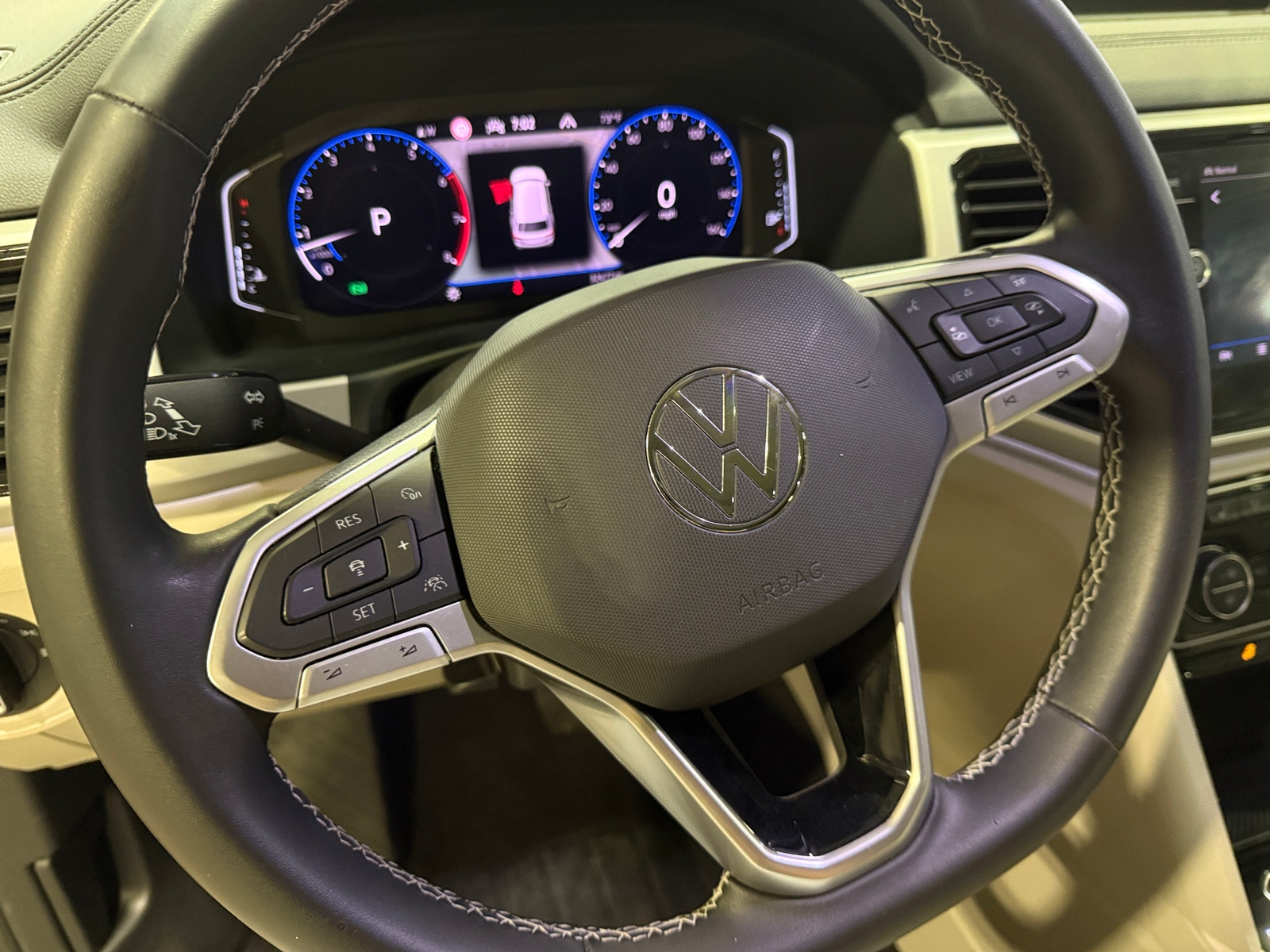 Thumbnail: 2021 Volkswagen Atlas - 4