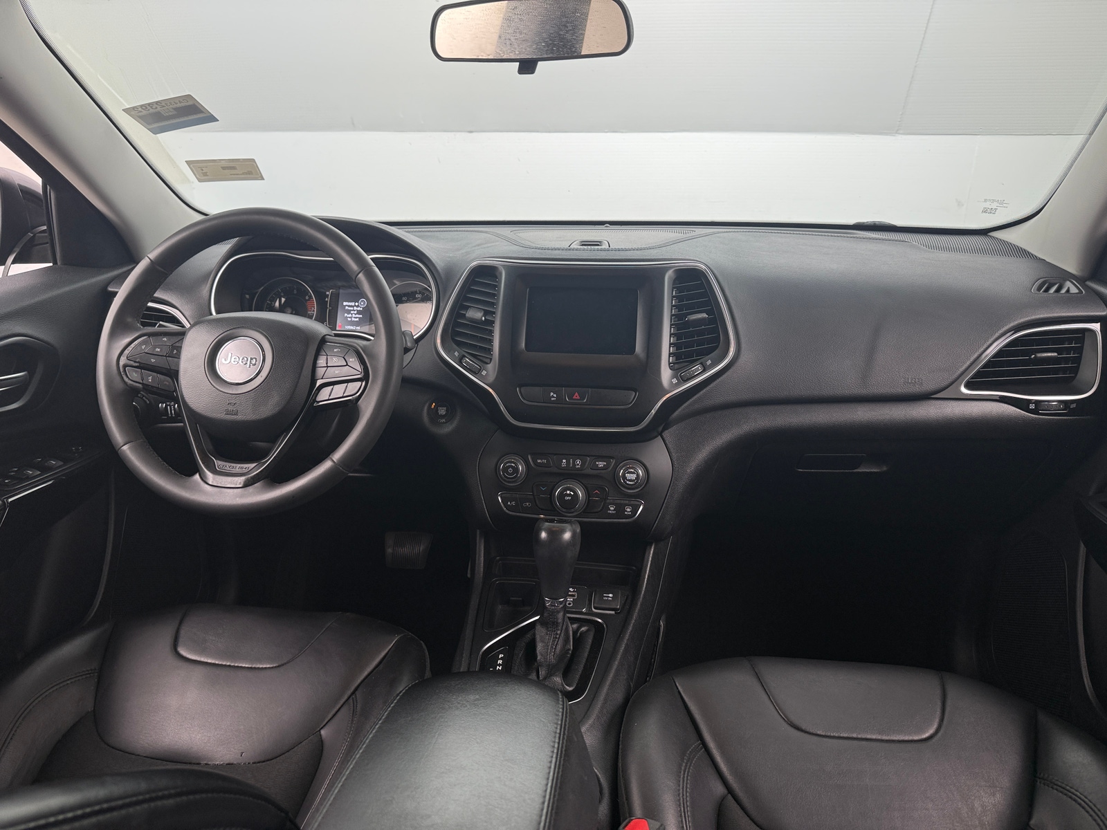 Thumbnail: 2020 Jeep Cherokee - 3