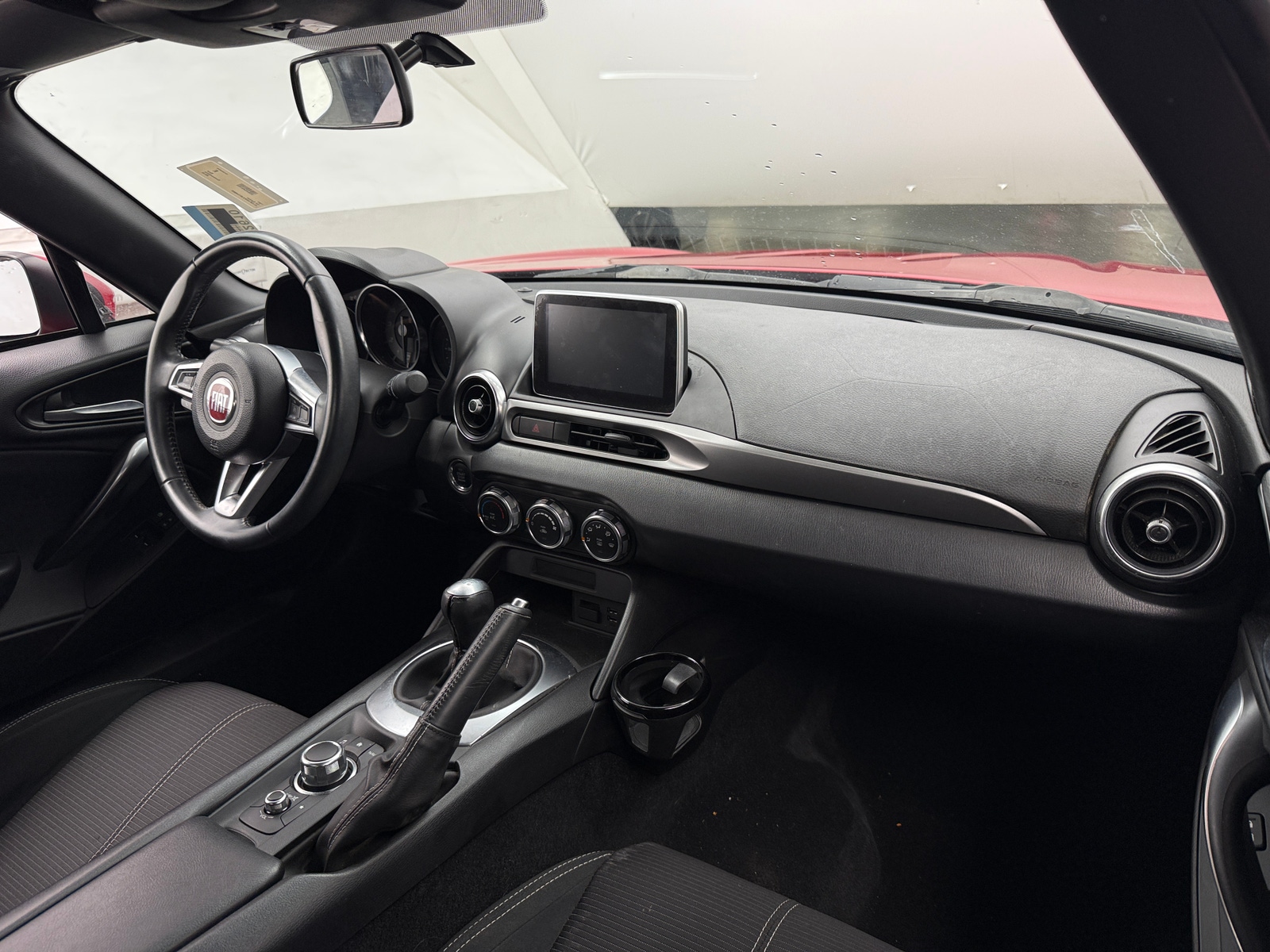 Thumbnail: 2018 Fiat 124 Spider - 3