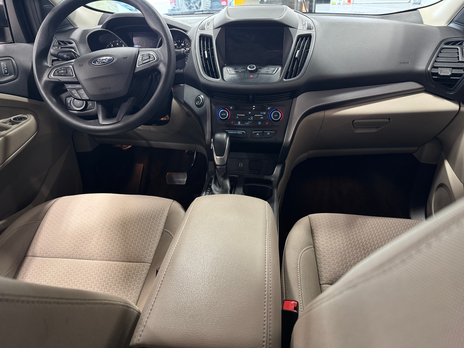 Thumbnail: 2019 Ford Escape - 3