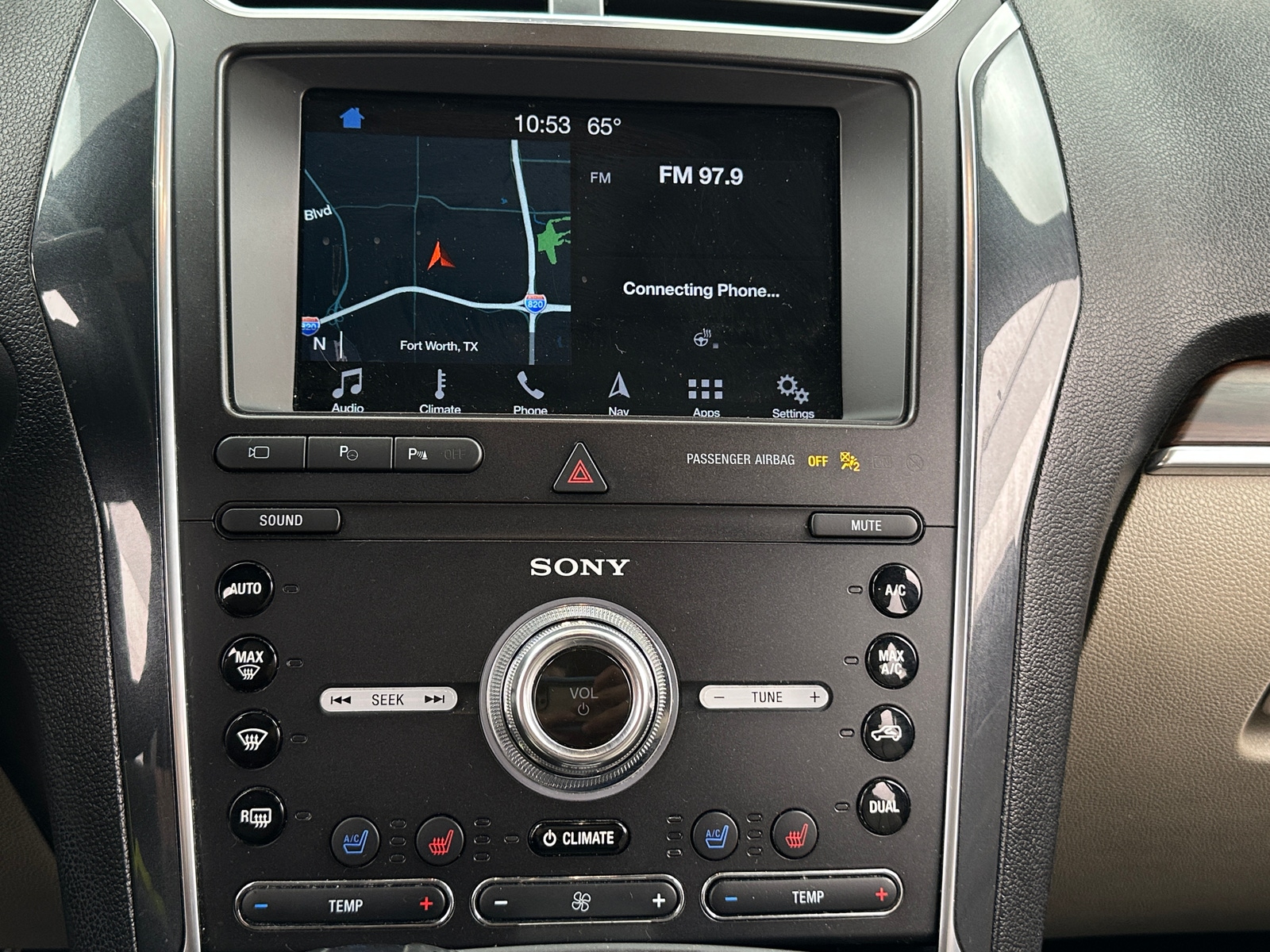 Thumbnail: 2019 Ford Explorer - 3