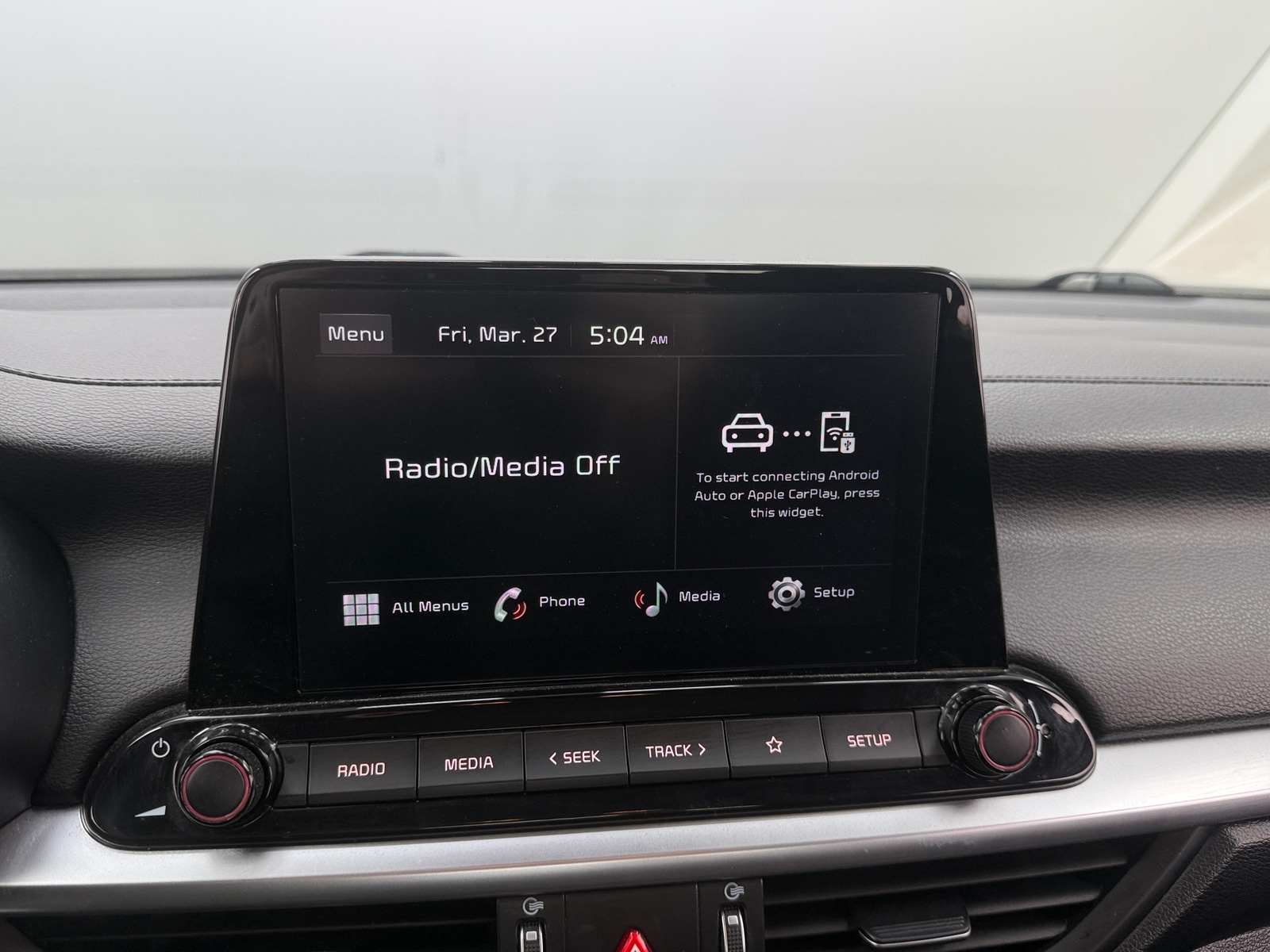 Thumbnail: 2023 Kia Forte - 4